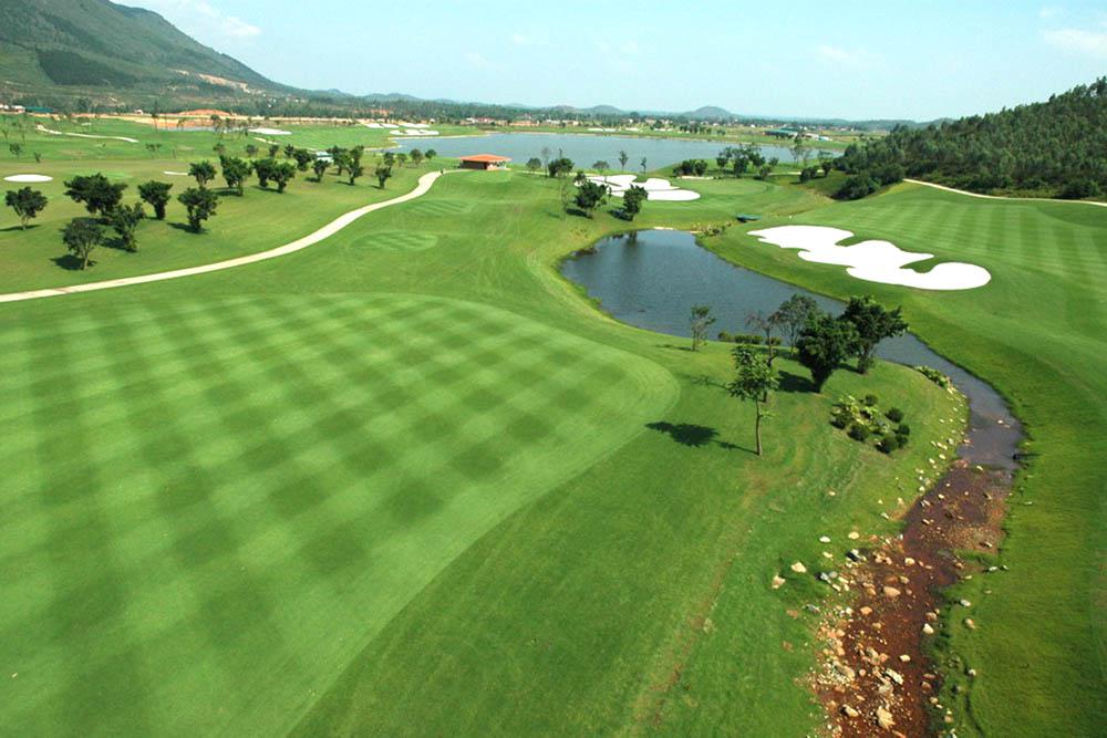 Sân golf Đầm Vạc - Heron Lake Golf Course & Resort - 18 hố