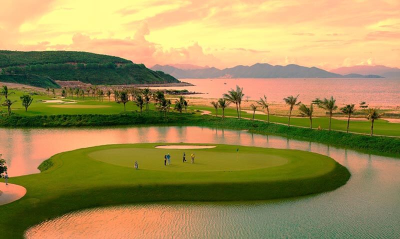 Viet Green Golf, sân golf Gia Lâm